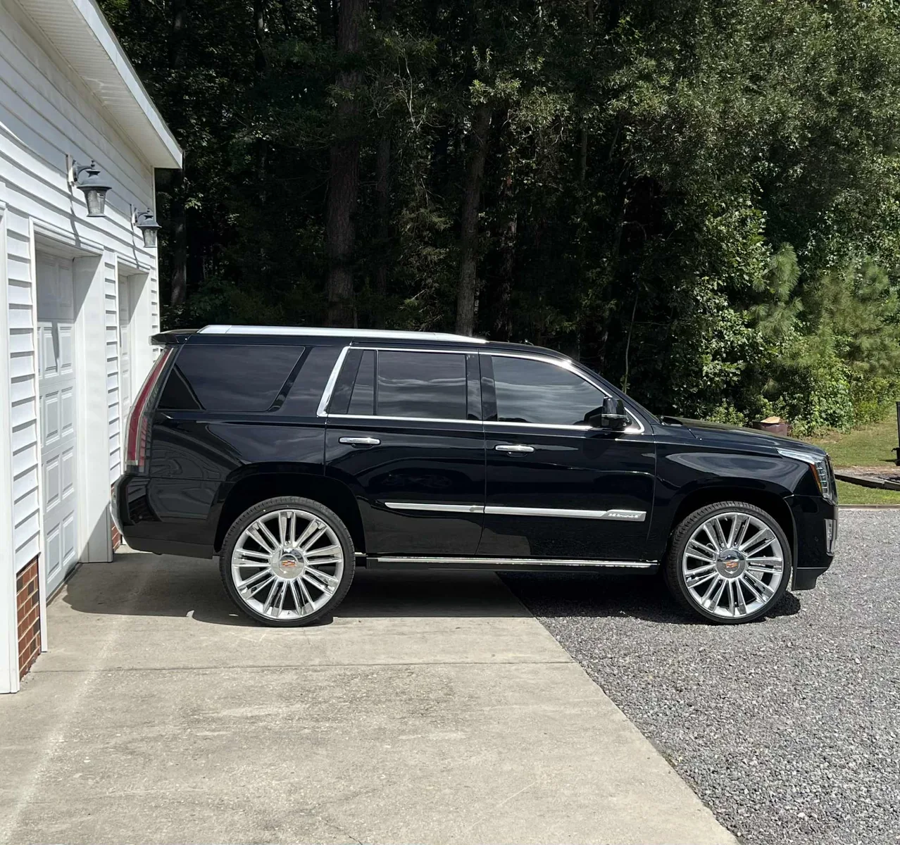 Cadillac Escalade with Luxury Wheel Setup